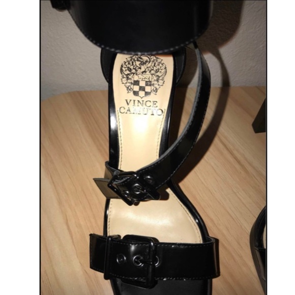 Vince Camuto Robyna Ankle Buckle Strap 4" Heels - Picture 2 of 6